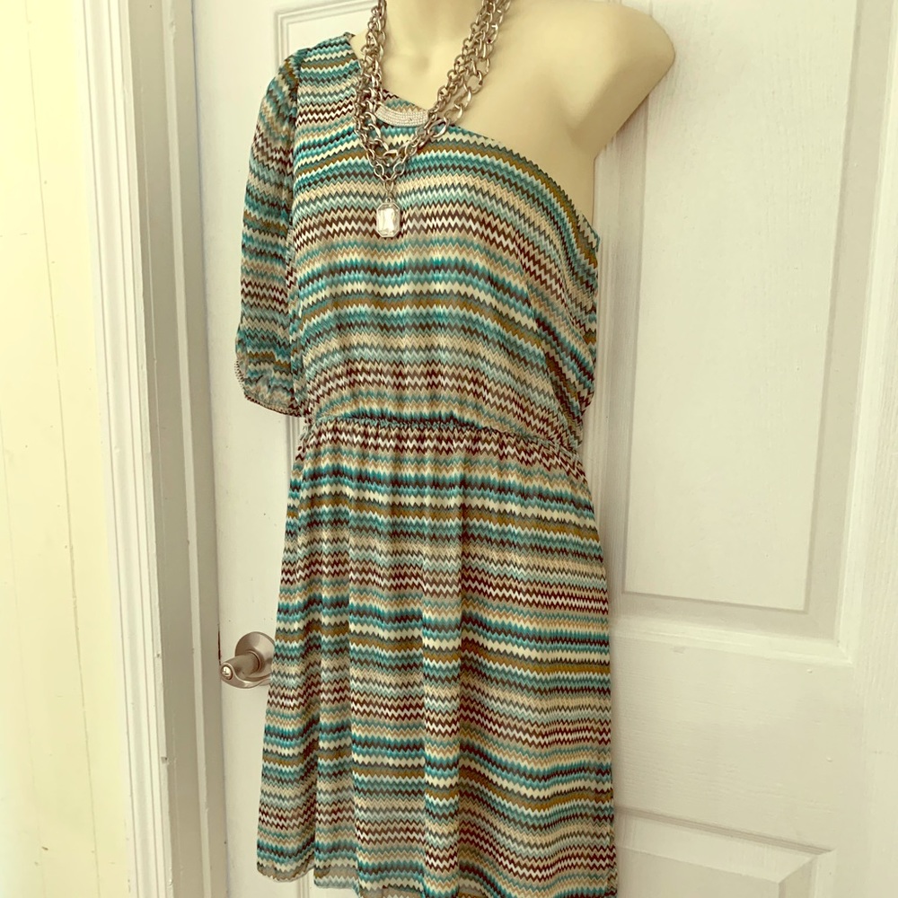 One shoulder Chevron style Dress